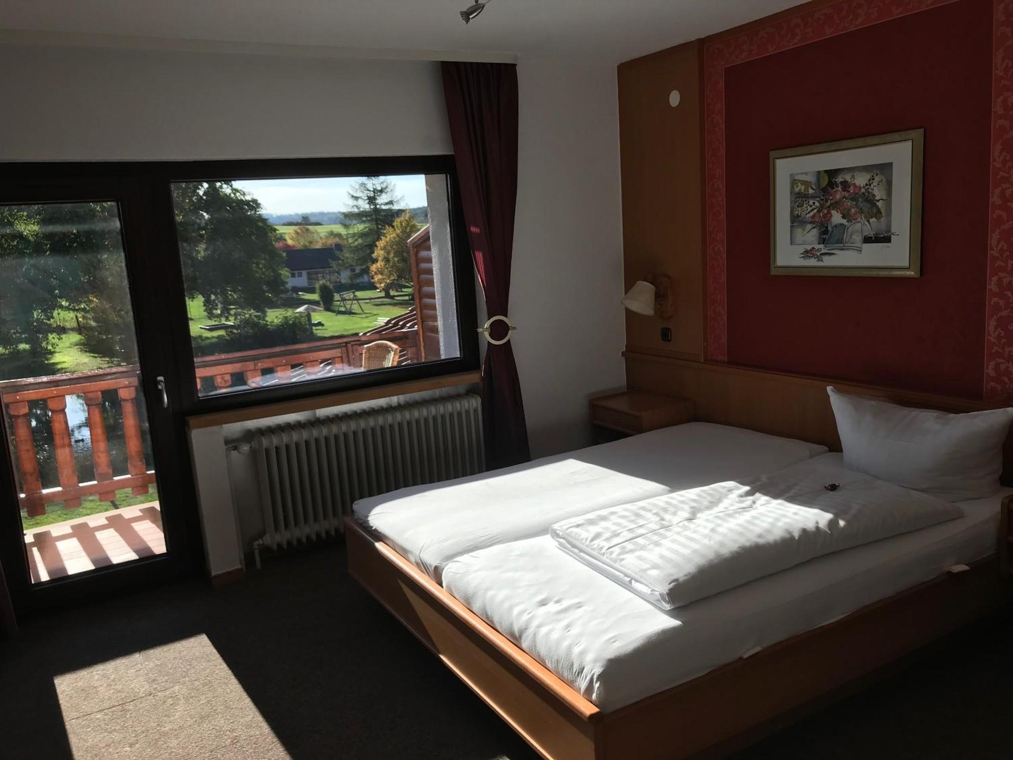 Hotel Wettlaufer 霍姆贝格 外观 照片